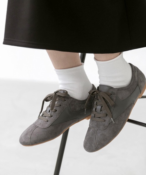 welleg（ウェレッグ）の「ローカット シンプル スニーカー（スニーカー・レディース・ライトグレー/チャコールグレー/ホワイト/イエロー・M/S/SS/3L/LL/L）」の13枚目の写真