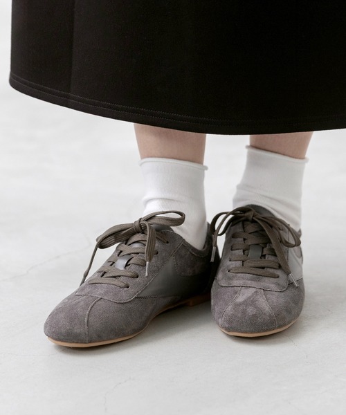 welleg（ウェレッグ）の「ローカット シンプル スニーカー（スニーカー・レディース・ライトグレー/チャコールグレー/ホワイト/イエロー・M/S/SS/3L/LL/L）」の15枚目の写真