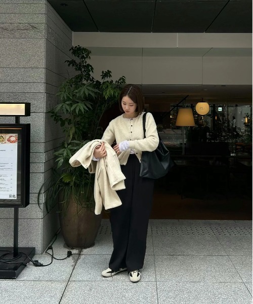 lawgy(ラウジー)の「soft fabric big one handle tote bag / ソフトファブリックビッグワンハンドルトートバッグ(トートバッグ・レディース・ブラック/ブラウン・FREE)」の14枚目の写真