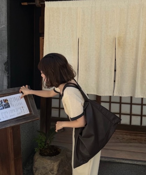 lawgy(ラウジー)の「soft fabric big one handle tote bag / ソフトファブリックビッグワンハンドルトートバッグ(トートバッグ・レディース・ブラック/ブラウン・FREE)」の20枚目の写真