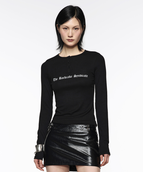 ROCKCAKE(ロックケーキ)の「Syndicate Henly Neck Top - Black(Tシャツ/カットソー・レディース・その他・SMALL)」の1枚目の写真
