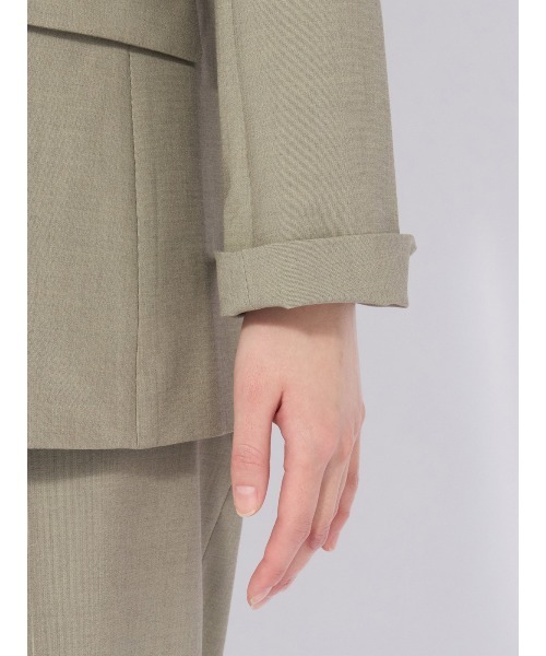 SUIT SQUARE（スーツスクエア）の「ダブルブレストジャケット ウォッシャブル ストレッチ UVカット TRトロピカル 無地（テーラードジャケット・レディース・カーキ/ネイビー・40(11号)/38(9号)/36(7号)）」の10枚目の写真