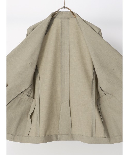 SUIT SQUARE（スーツスクエア）の「ダブルブレストジャケット ウォッシャブル ストレッチ UVカット TRトロピカル 無地（テーラードジャケット・レディース・カーキ/ネイビー・40(11号)/38(9号)/36(7号)）」の11枚目の写真