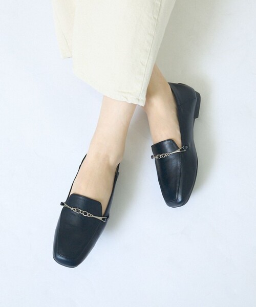 Au BANNISTER(オゥバニスター)の「【販売店舗限定】バブーシュビットモカスクエアトゥローファー(ローファー・レディース・グレイッシュベージュ/ネイビー/ブラック・38/37/36/35/40/39)」の21枚目の写真