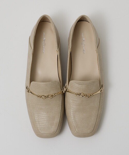 Au BANNISTER(オゥバニスター)の「【販売店舗限定】バブーシュビットモカスクエアトゥローファー(ローファー・レディース・グレイッシュベージュ/ネイビー/ブラック・38/37/36/35/40/39)」の5枚目の写真