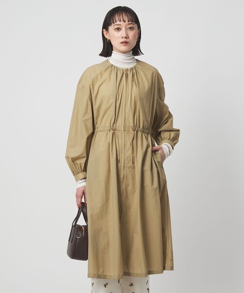 green label relaxing（グリーンレーベルリラクシング）の「ギャザー ドロスト コート 撥水（その他アウター・レディース・ダークグレー/ベージュ・38/36）」の10枚目の写真