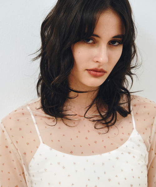 MONGDOL（モンドル）の「サイドシャーリングフラワーメッシュロングスリーブベージュMDTS061FLOWERBEIGE（Tシャツ/カットソー・レディース・その他・F）」の5枚目の写真