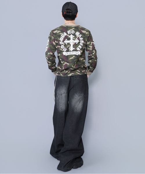 SPINNS（スピンズ）の「短丈ロングスリーブTシャツ/クロスロゴ/バックプリント（Tシャツ/カットソー・メンズ・ブラック系その他/ウッドランド/ホワイト/ブラック・ONESIZE）」の14枚目の写真