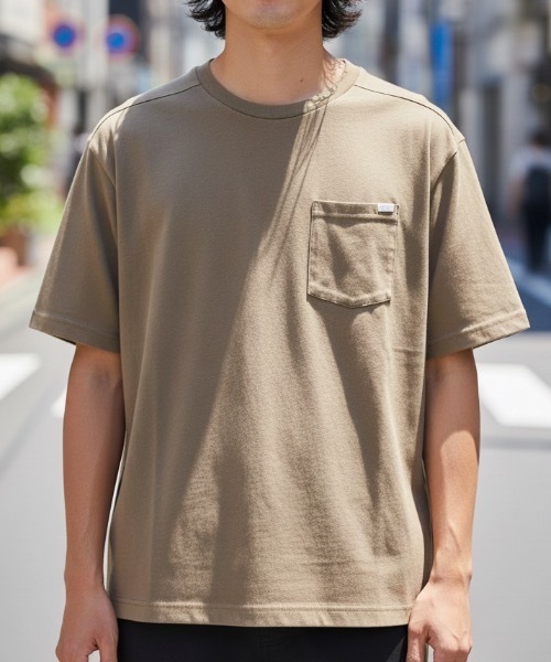 RVCA(ルーカ)の「RVCA メンズ VACANCY PKT SS Tシャツ 【2026年春夏モデル】(Tシャツ/カットソー・メンズ・ブラック系その他/オリーブ/アイボリー/ピンク系その他/ブルー系その他・MEDIUM/LARGE/X-LARGE/SMALL)」の1枚目の写真
