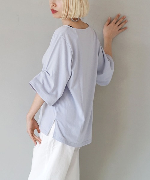 zootie（ズーティー）の「スタイルアップ デザインスリーブ カットソー［五分袖］（Tシャツ/カットソー・レディース・オフホワイト/グレイッシュブルー/ライトブルー/レッド系/ブラック/ライトアッシュグレー/ベージュ系/ブラック×ホワイト/チャコール・3L/L-XL/M-L）」の11枚目の写真