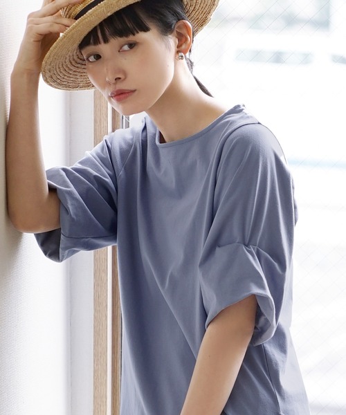 zootie（ズーティー）の「スタイルアップ デザインスリーブ カットソー［五分袖］（Tシャツ/カットソー・レディース・オフホワイト/グレイッシュブルー/ライトブルー/レッド系/ブラック/ライトアッシュグレー/ベージュ系/ブラック×ホワイト/チャコール・3L/L-XL/M-L）」の19枚目の写真