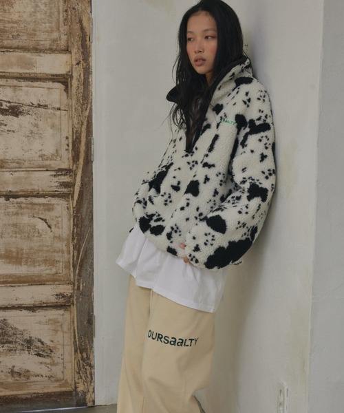 CANAL JEAN(キャナルジーン)の「OURSAALTY Dalmatian Anorak Jumper(その他アウター・レディース・ブラック・ONE SIZE)」の3枚目の写真