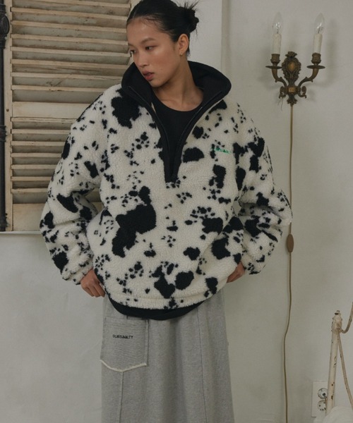 CANAL JEAN(キャナルジーン)の「OURSAALTY Dalmatian Anorak Jumper(その他アウター・レディース・ブラック・ONE SIZE)」の2枚目の写真