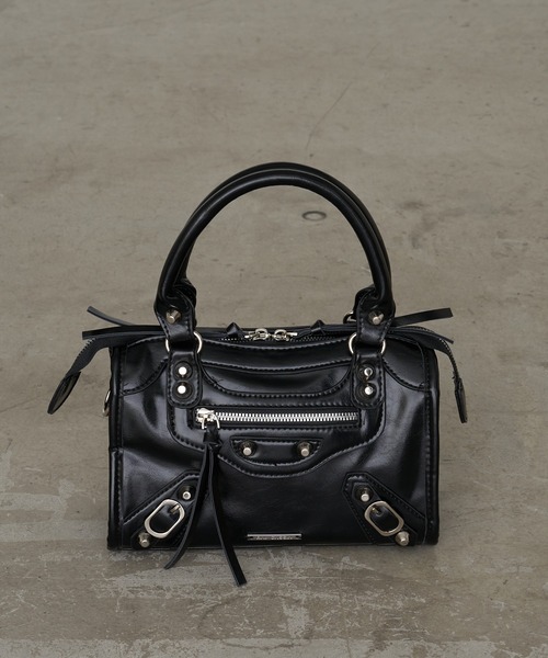 RAY CASSIN（レイカズン）の「【500mlペットボトル収納可】ショルダー付きスクエアバッグ（ショルダーバッグ・レディース・ダークブラウン/ブラック・FREE）」の4枚目の写真