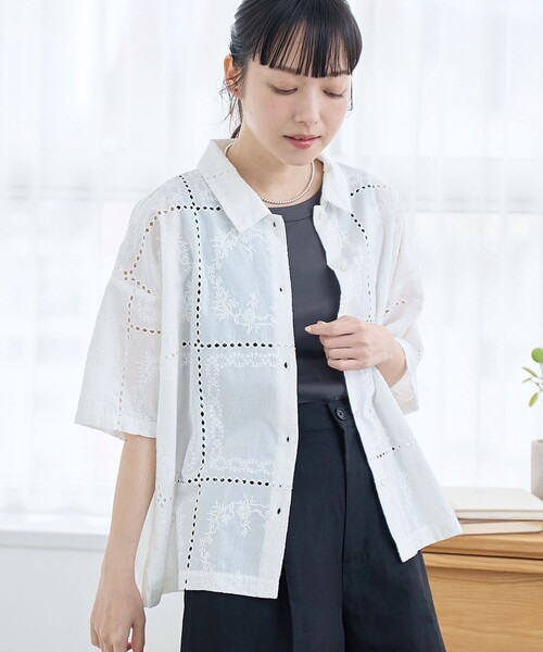 セール】パッチワーク風フラワー刺繍半袖シャツ（インフルエンサー紹介
