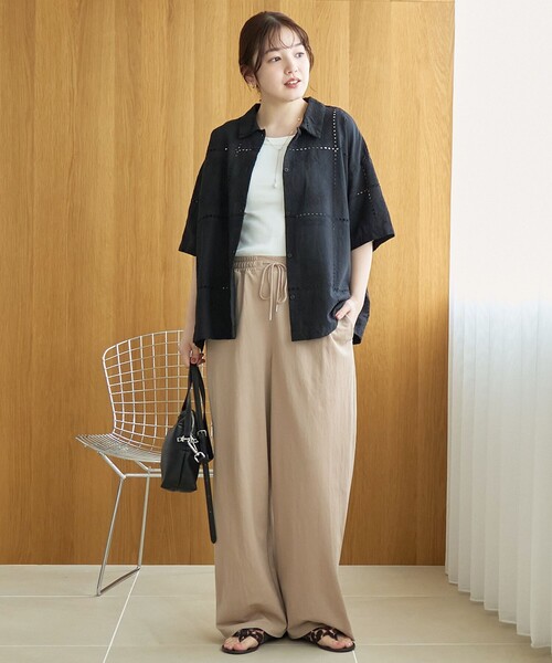 coen(コーエン)の「パッチワーク風フラワー刺繍半袖シャツ(インフルエンサー紹介アイテム)(シャツ/ブラウス・レディース・オフホワイト/ブラック/クリーム・M/L)」の10枚目の写真