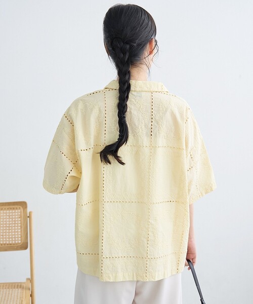 coen(コーエン)の「パッチワーク風フラワー刺繍半袖シャツ(インフルエンサー紹介アイテム)(シャツ/ブラウス・レディース・オフホワイト/ブラック/クリーム・M/L)」の20枚目の写真