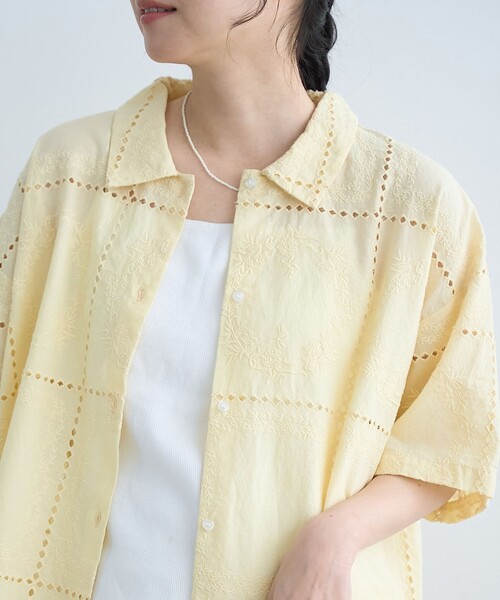 coen(コーエン)の「パッチワーク風フラワー刺繍半袖シャツ(インフルエンサー紹介アイテム)(シャツ/ブラウス・レディース・オフホワイト/ブラック/クリーム・M/L)」の21枚目の写真