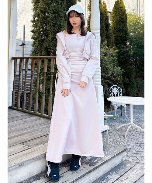 dazzlin（ダズリン）の「【UV】ロゴジップショートパーカー（パーカー・レディース・アイボリー/ネイビー/ピンク・FREE）」の15枚目の写真