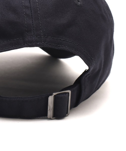 NIKE（ナイキ）の「NIKE CLUB UNSTRUCTURED ORGANIC COTTON CAP / ナイキ クラブ アンストラクチャード オーガニックコットン キャップ【SP】（キャップ・メンズ・ネイビー・M/L）」の3枚目の写真