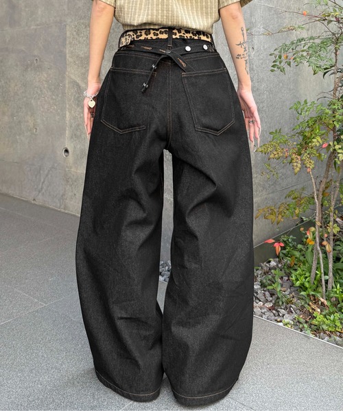 sedacle(セダクル)の「バックボタンベルトデニム(デニムパンツ・メンズ・ブラック/インディゴブルー・LARGE/MEDIUM/SMALL)」の9枚目の写真