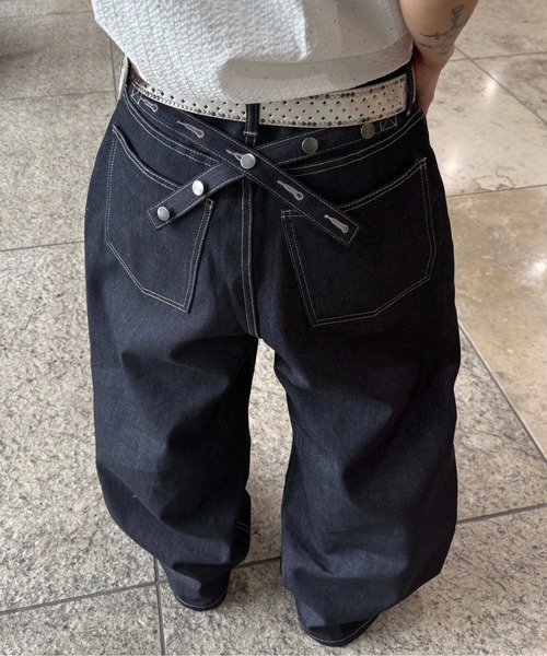 sedacle(セダクル)の「バックボタンベルトデニム(デニムパンツ・メンズ・ブラック/インディゴブルー・LARGE/MEDIUM/SMALL)」の4枚目の写真