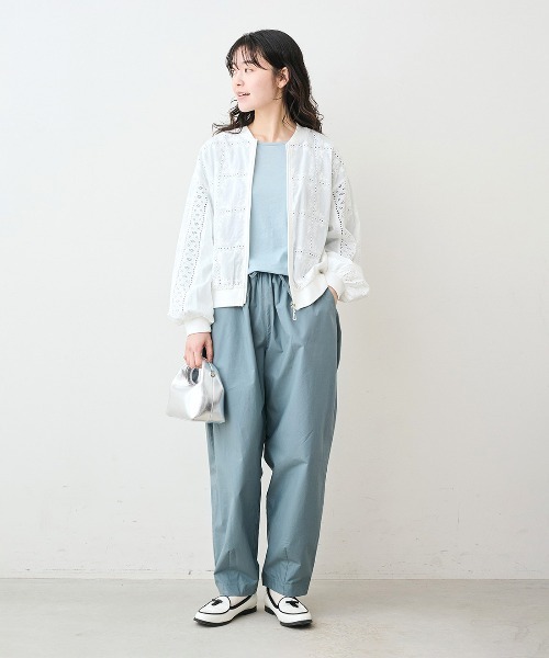 Live in comfort(リブインコンフォート)の「リブ イン コンフォート サッとはおって即華やぐ 豪華レースブルゾン〈ホワイト〉(ブルゾン・レディース・ホワイト・L/M/3L/LL/S)」の3枚目の写真