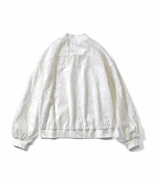 Live in comfort(リブインコンフォート)の「リブ イン コンフォート サッとはおって即華やぐ 豪華レースブルゾン〈ホワイト〉(ブルゾン・レディース・ホワイト・L/M/3L/LL/S)」の8枚目の写真