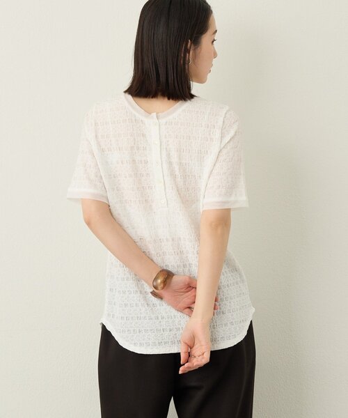 Omekashi(オメカシ)の「2wayレースヘンリースリットTシャツ(Tシャツ/カットソー・レディース・アイボリー/ブラック/オフホワイト・FREE)」の15枚目の写真