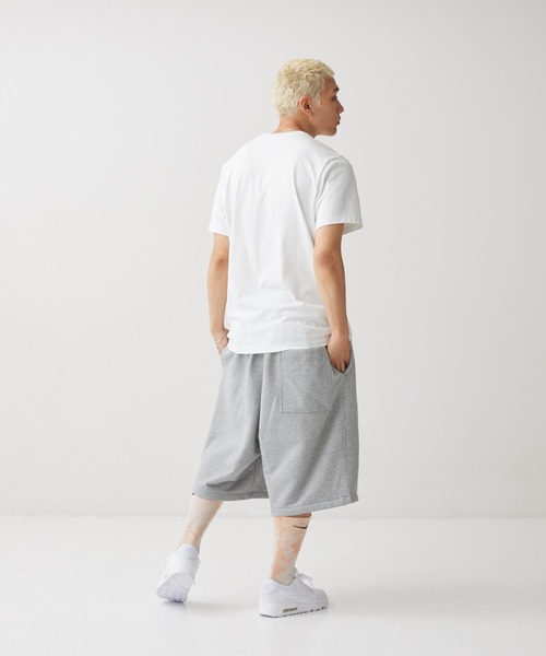 NIKE(ナイキ)の「ナイキ スポーツウェア メンズ Tシャツ / Nike Sportswear Men's T-Shirt IR6456-121 Summit White(Tシャツ/カットソー・メンズ・アイボリー・XL/S/M/L/2XL)」の2枚目の写真