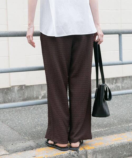 ITEMS URBANRESEARCH（アイテムズ アーバンリサーチ）の「『UVカット/接触冷感』カットヨウリュウイージーパンツ(楽着シリーズ)（その他パンツ・レディース・グリーン/ブラウン/オフホワイト・FREE）」の11枚目の写真