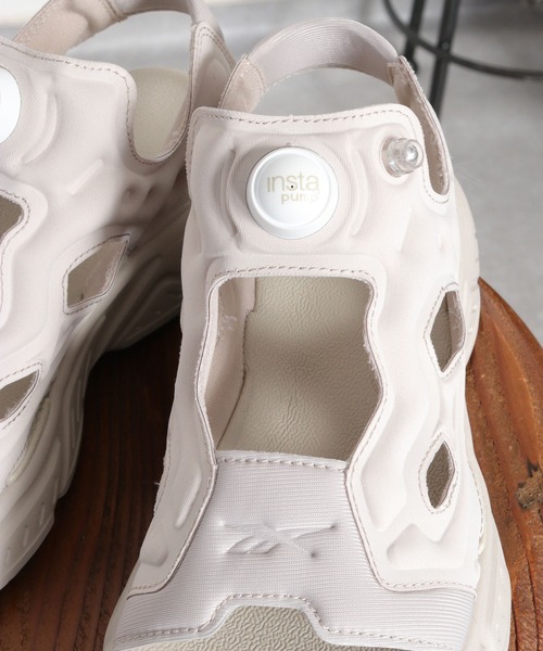 Reebok(リーボック)の「【REEBOK】INSTAPUMP FURY SANDAL インスタ ポンプフューリー サンダル(サンダル・レディース・ベージュ・L/M)」の9枚目の写真