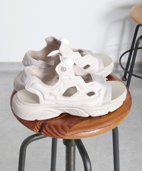 Reebok(リーボック)の「【REEBOK】INSTAPUMP FURY SANDAL インスタ ポンプフューリー サンダル(サンダル・レディース・ベージュ・L/M)」の5枚目の写真
