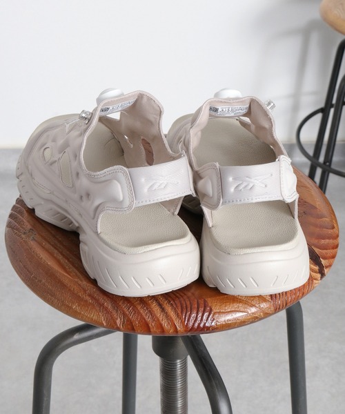 Reebok(リーボック)の「【REEBOK】INSTAPUMP FURY SANDAL インスタ ポンプフューリー サンダル(サンダル・レディース・ベージュ・L/M)」の6枚目の写真