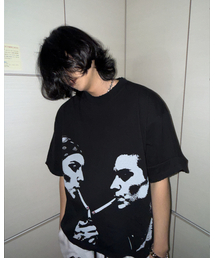 MWOONG（ムン）の「Smoking girls tee BK（Tシャツ/カットソー）」