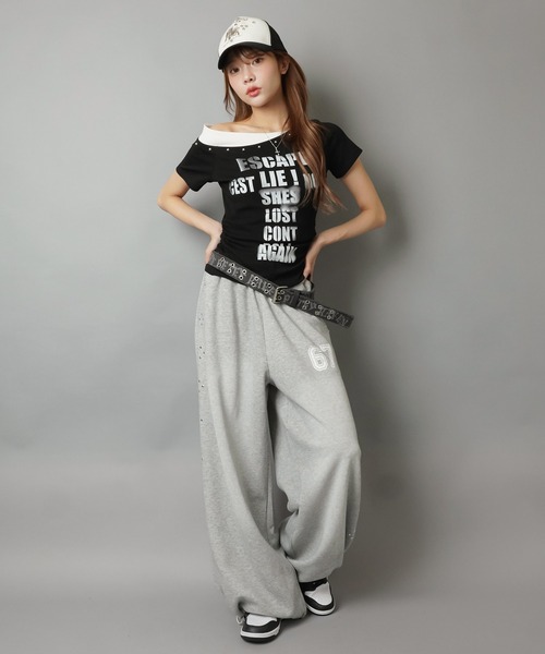 SPINNS(スピンズ)の「ワンショルTシャツ/ロゴ/平成ギャル(Tシャツ/カットソー・レディース・ブラック/ピンク/ホワイト・ONESIZE)」の17枚目の写真