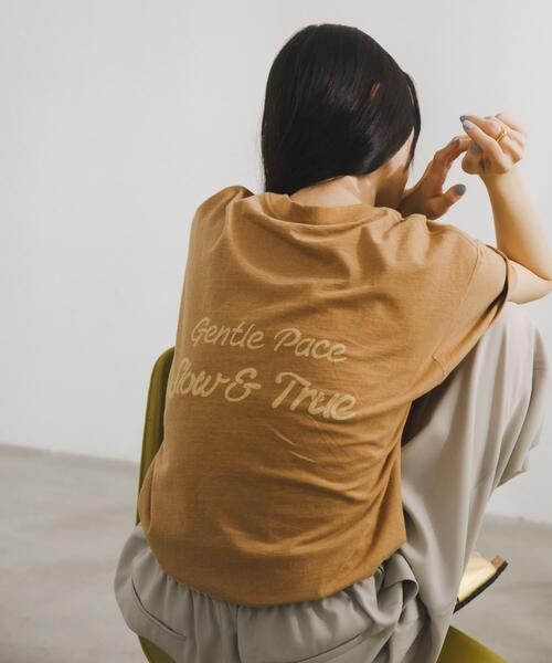 URBAN RESEARCH DOORS(アーバンリサーチドアーズ)の「Printed Loose T-shirts(Tシャツ/カットソー・レディース・ブラウン系その他/ナチュラル・FREE)」の2枚目の写真