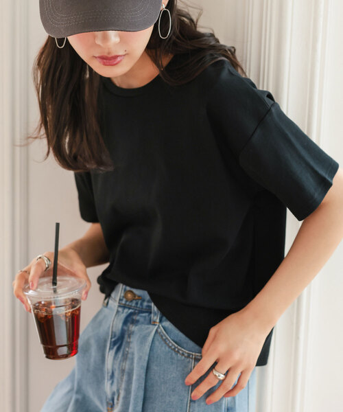 KOBE LETTUCE（コウベレタス）の「[ 接触冷感 ]　綿100%なめらか半袖Tシャツ（Tシャツ/カットソー・レディース・オフホワイト/ピンク/ブラック/チャコール/グレイッシュベージュ/ベビーピンク/ブルーグレー/グレー系その他・L/M）」の3枚目の写真
