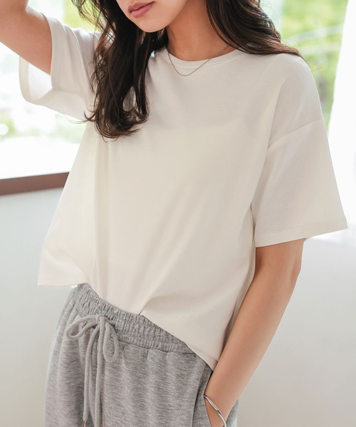 KOBE LETTUCE（コウベレタス）の「[ 接触冷感 ]　綿100%なめらか半袖Tシャツ（Tシャツ/カットソー・レディース・オフホワイト/ピンク/ブラック/チャコール/グレイッシュベージュ/ベビーピンク/ブルーグレー/グレー系その他・L/M）」の17枚目の写真