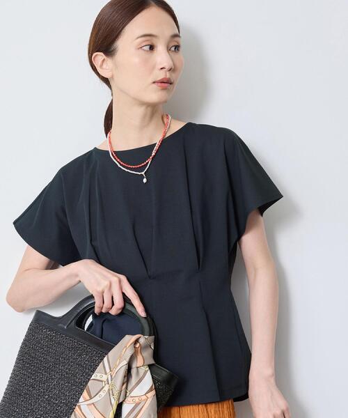 Reflect(リフレクト)の「【UVカット/接触冷感/吸水速乾】タックデザインフレアトップス(Tシャツ/カットソー・レディース・ダークブラウン/ネイビー/ホワイト/ライトイエロー系・09/11/13)」の22枚目の写真