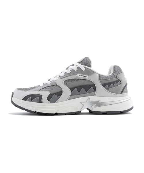 A BATHING APE(アベイシングエイプ)の「BAPE SHARK STA #1(スニーカー・メンズ・ゴールド/シルバー・12/10/9/11/8/7/8.5/9.5)」の3枚目の写真
