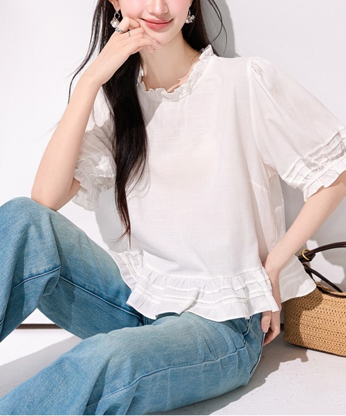 LUCPY(ラクピー)の「フリルネックペプラムブラウス(シャツ/ブラウス・レディース・ホワイト・SMALL/MEDIUM/LARGE/X-LARGE)」の4枚目の写真