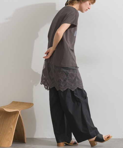 le colis(ルコリ)の「裾レース半袖チュニック(Tシャツ/カットソー・レディース・チャコールグレー/オレンジ/オフホワイト/ブルー・FREE)」の20枚目の写真