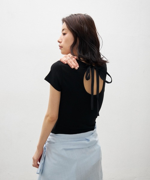 Lutim by u(ルチバイユー)の「バックオープンリボントップス(Tシャツ/カットソー・レディース・レッド/ブラック/ホワイト・FREE)」の21枚目の写真