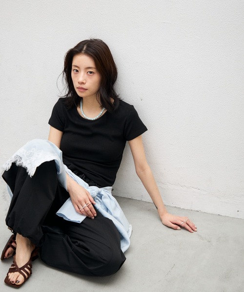 Lutim by u(ルチバイユー)の「バックオープンリボントップス(Tシャツ/カットソー・レディース・レッド/ブラック/ホワイト・FREE)」の12枚目の写真