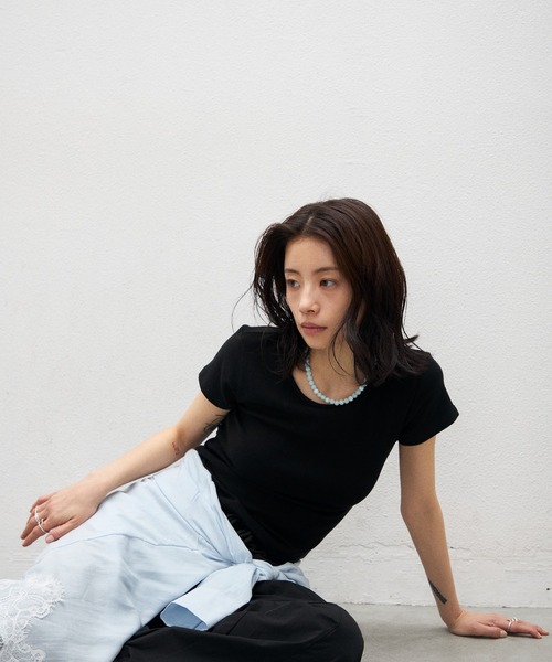 Lutim by u(ルチバイユー)の「バックオープンリボントップス(Tシャツ/カットソー・レディース・レッド/ブラック/ホワイト・FREE)」の15枚目の写真