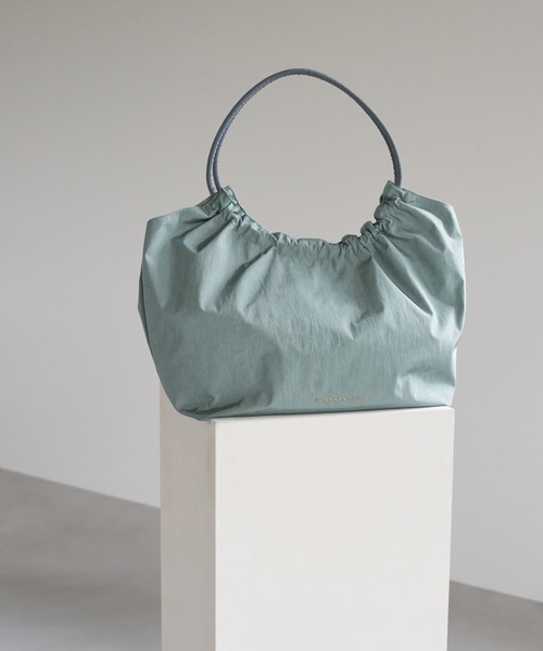 LANVIN en Bleu(ランバンオンブルー)の「ギャザートートバッグ(トートバッグ・レディース・ネイビー/カーキ/ブラック/ライトカーキ・FREE)」の4枚目の写真