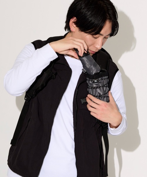 MIZUNO(ミズノ )の「遮光100% 遮熱 晴雨兼用 折りたたみ日傘 ハンズフリー(折りたたみ傘・レディース・ホワイト/ダークブルー/ブラック/グレー・FREE)」の16枚目の写真