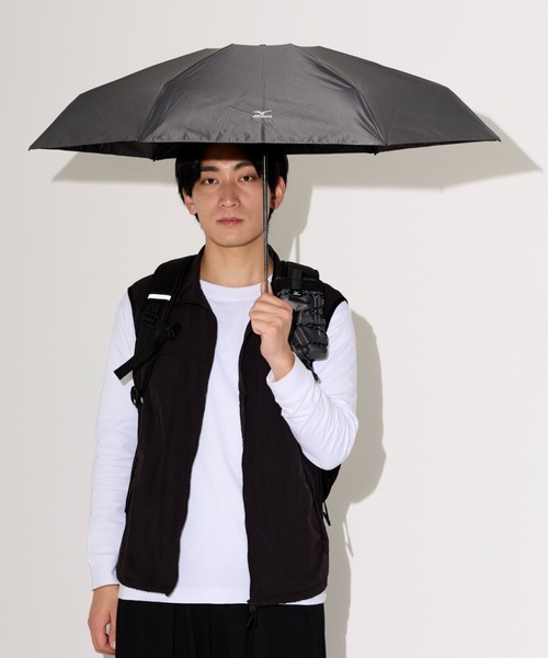 MIZUNO(ミズノ )の「遮光100% 遮熱 晴雨兼用 折りたたみ日傘 ハンズフリー(折りたたみ傘・レディース・ホワイト/ダークブルー/ブラック/グレー・FREE)」の19枚目の写真