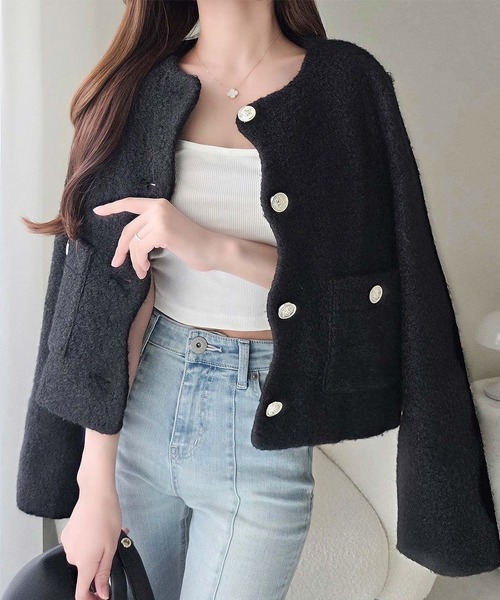 mily bilet（ミウィビレット）の「【mily bilet】上品フェミニンの代表格♪触り心地に遊び心あり。ゴールドボタン ウェーブノーカラージャケット（ノーカラージャケット・レディース・グレー/ブラック/アイボリー・LARGE/SMALL/MEDIUM/X-LARGE）」の5枚目の写真